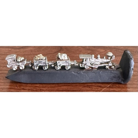 Authentic‎ Railroad Spike w Pewter 3 WAGONS TRAIN 4 1/4"long Miniature Figurine - Picture 1 of 4